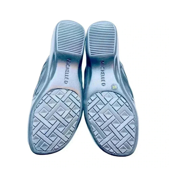 Michelle D. Women’s Slip-On Black Clogs•Size 6•New With Box•Genuine Leather• - Picture 10 of 11